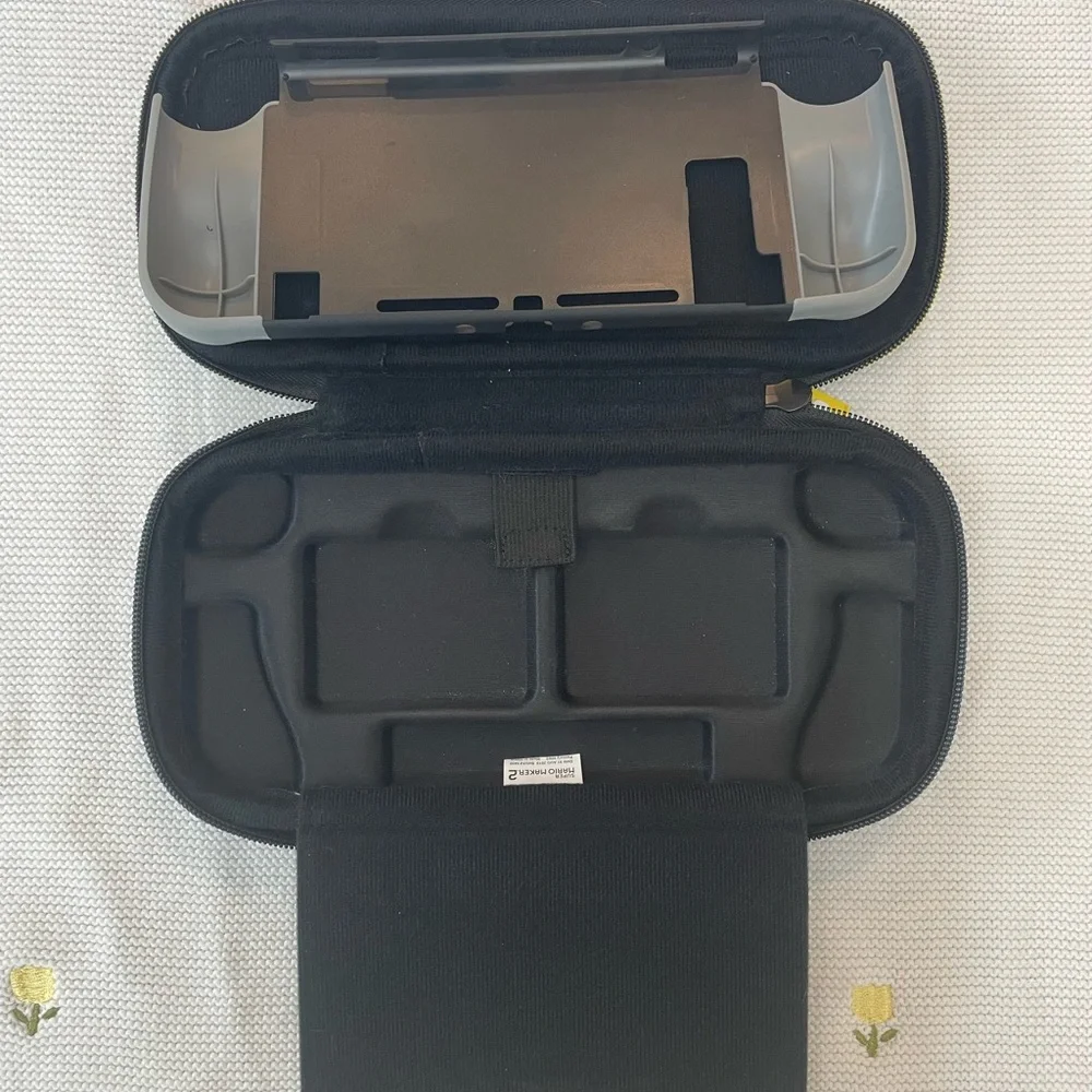 Nintendo Switch Super Mario Maker 2 Carrying Case Travel Case Official 2019